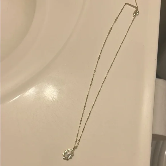 Kendra Scott Elegant Gold Pendant Necklace - Picture 2 of 2
